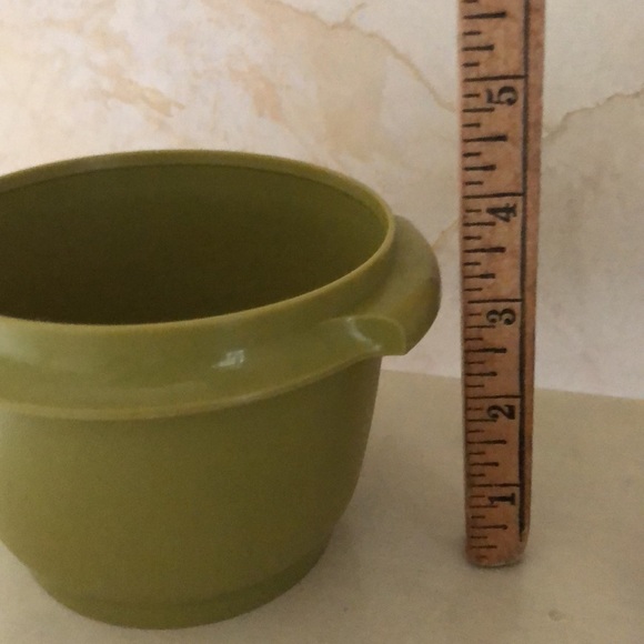 Vintage Tupperware mismatched covered storage bowls - Picture 4 of 12